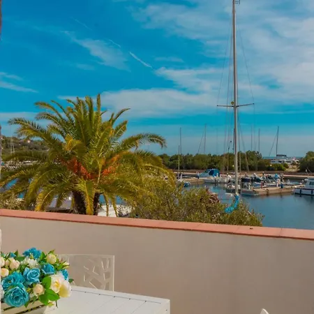 Ferienhaus Trilo Sul Molo 100m *